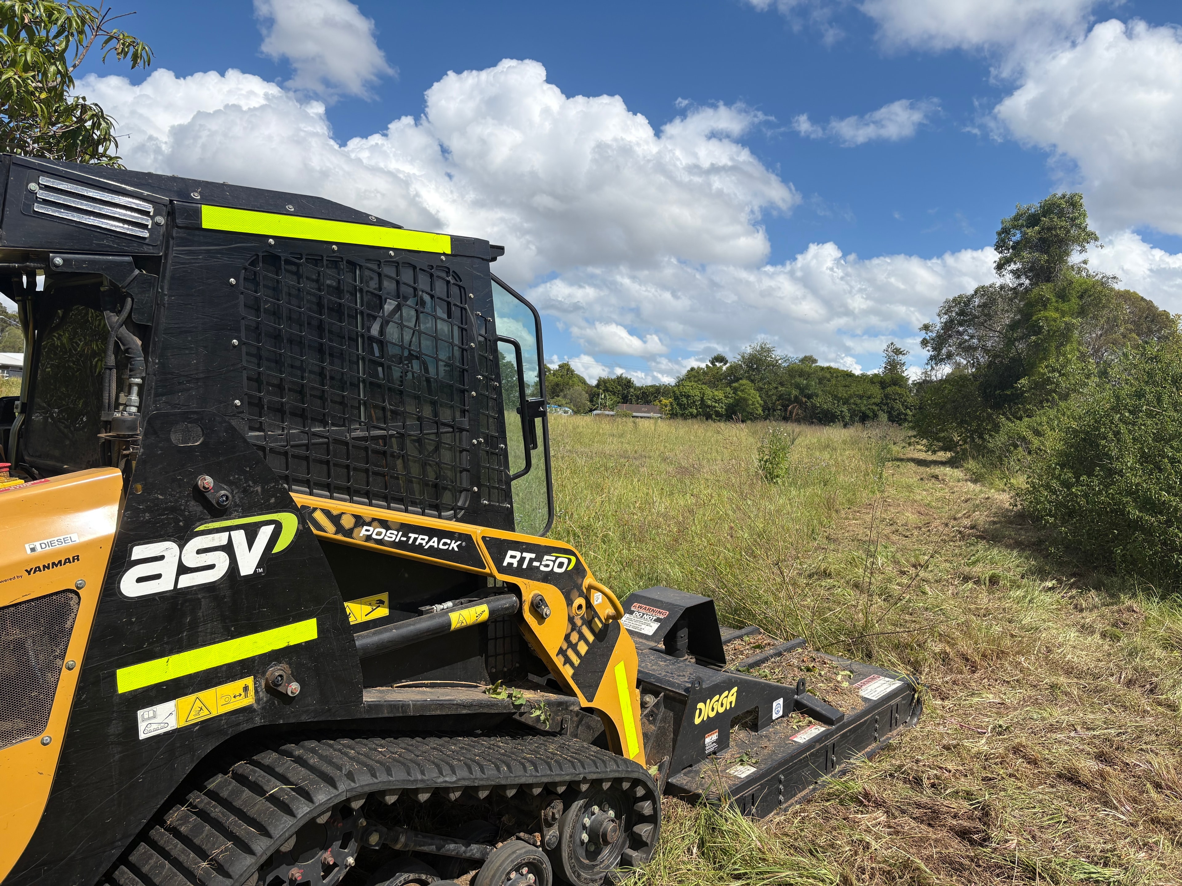 Large block mowing Brisbane